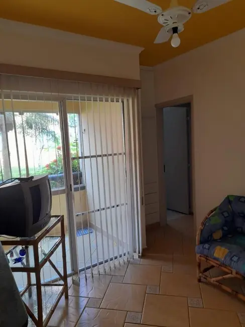 Foto 4 de Apartamento com 1 quarto à venda, 38m2 em Itanhaem - SP