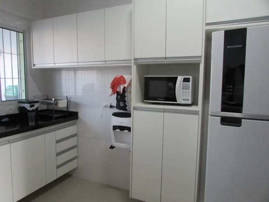 Foto 5 de Casa com 2 quartos à venda, 66m2 em Itanhaem - SP