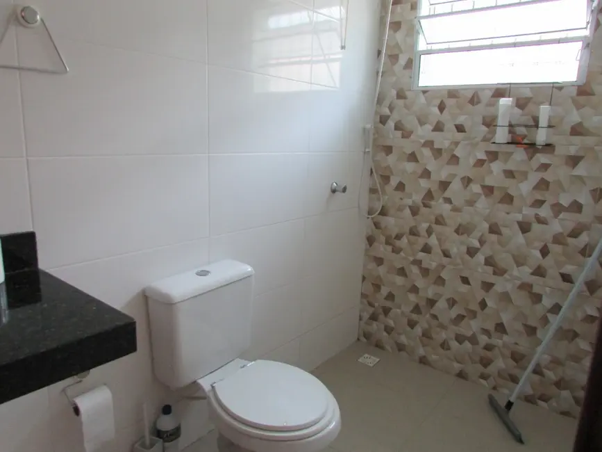 Foto 8 de Casa com 2 quartos à venda, 66m2 em Itanhaem - SP