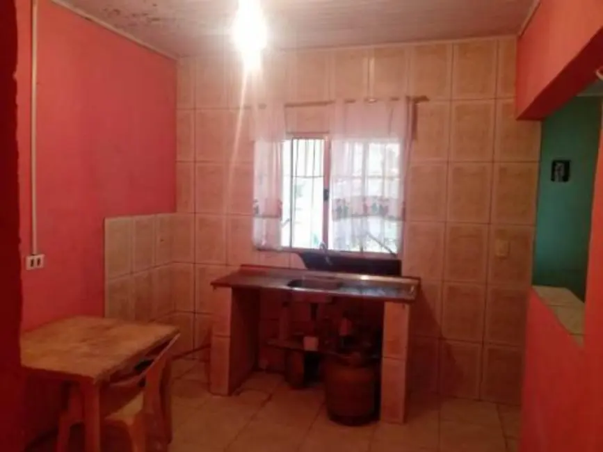 Casa com 2 quartos à venda, 40m2 em Itanhaem - SP - imagem 9 Foto 9 de Casa com 2 quartos à venda, 40m2 em Itanhaem - SP