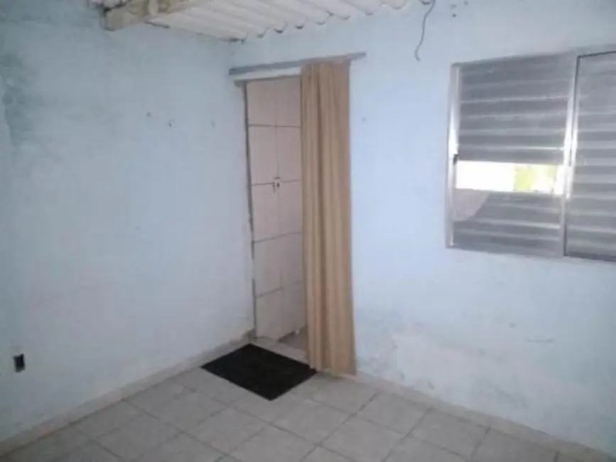 Casa com 2 quartos à venda, 40m2 em Itanhaem - SP - imagem 5 Foto 5 de Casa com 2 quartos à venda, 40m2 em Itanhaem - SP