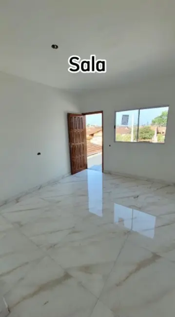 Casa de Condomínio com 2 quartos à venda, 70m2 em Itanhaem - SP - imagem 5 Foto 5 de Casa de Condomínio com 2 quartos à venda, 70m2 em Itanhaem - SP