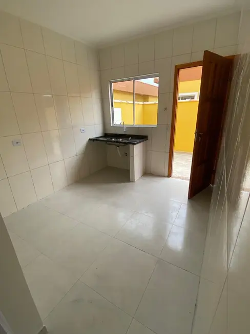 Casa de Condomínio com 2 quartos à venda, 50m2 em Itanhaem - SP - imagem 7 Foto 7 de Casa de Condomínio com 2 quartos à venda, 50m2 em Itanhaem - SP