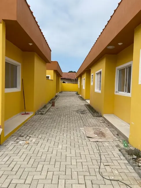 Casa de Condomínio com 2 quartos à venda, 50m2 em Itanhaem - SP - imagem 3 Foto 3 de Casa de Condomínio com 2 quartos à venda, 50m2 em Itanhaem - SP