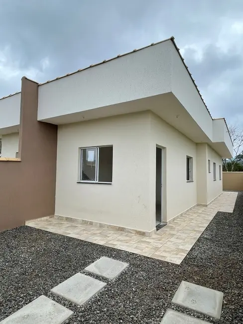 Foto 2 de Casa com 2 quartos à venda, 50m2 em Itanhaem - SP