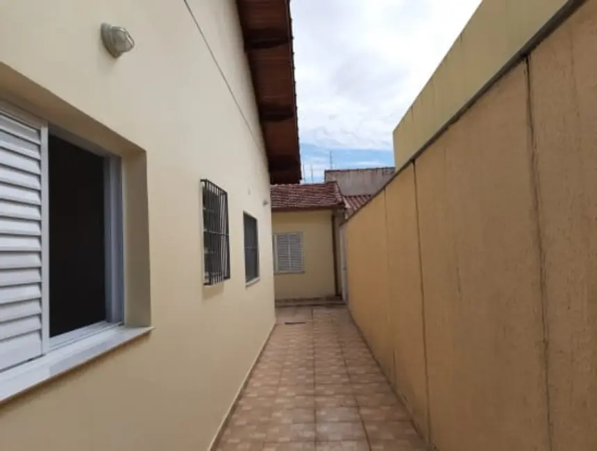 Casa com 3 quartos à venda, 155m2 em Peruibe - SP - imagem 4 Foto 4 de Casa com 3 quartos à venda, 155m2 em Peruibe - SP