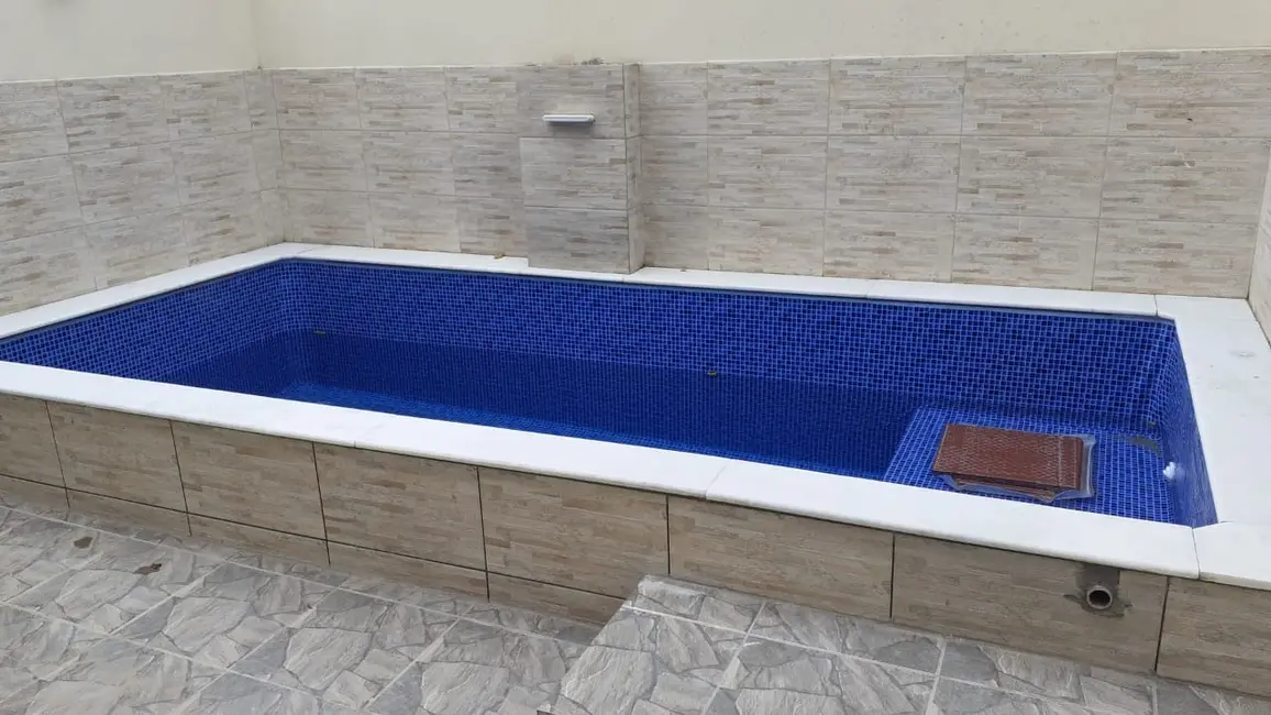 Foto 8 de Casa com 2 quartos à venda, 57m2 em Itanhaem - SP