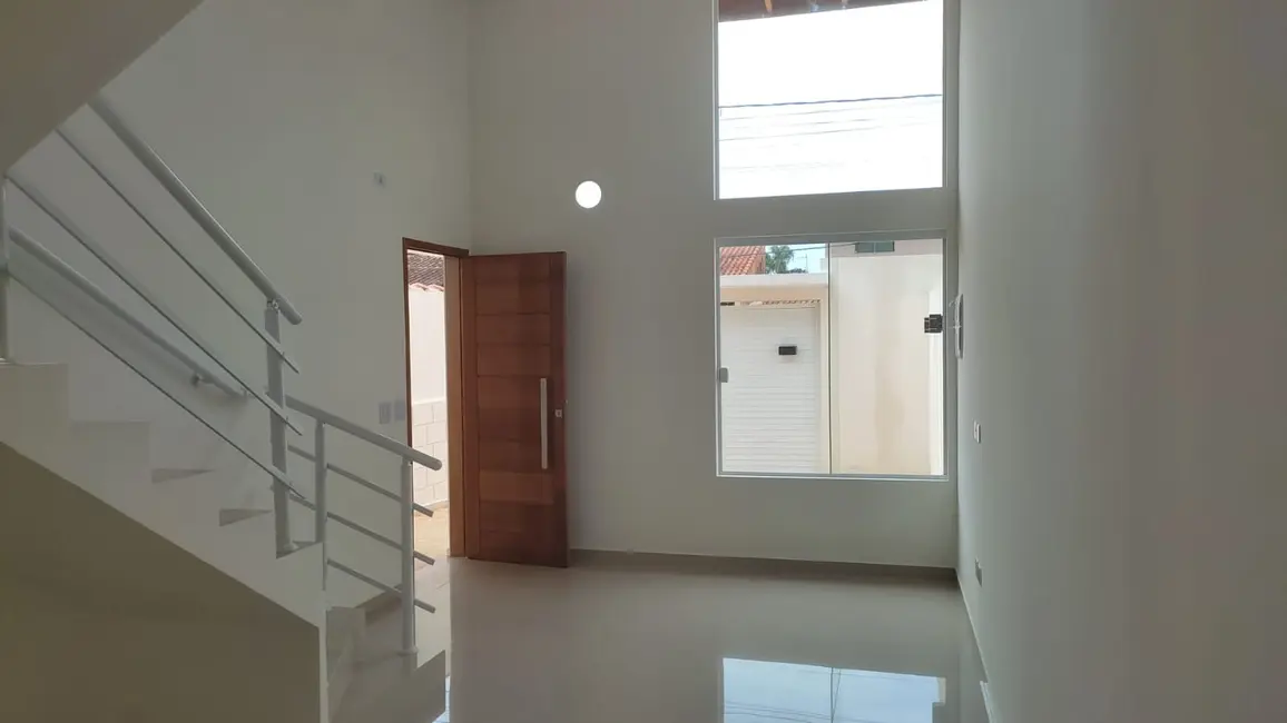 Foto 3 de Casa com 3 quartos à venda, 83m2 em Itanhaem - SP