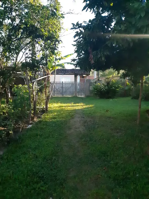 Foto 2 de Casa com 5 quartos à venda, 150m2 em Itanhaem - SP