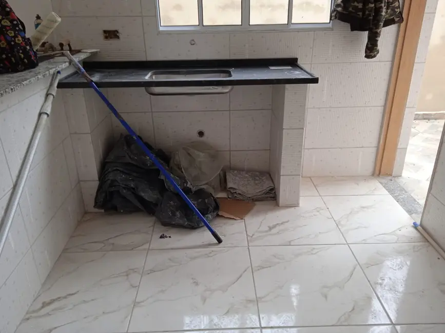 Casa com 2 quartos à venda, 80m2 em Itanhaem - SP - imagem 4 Foto 4 de Casa com 2 quartos à venda, 80m2 em Itanhaem - SP