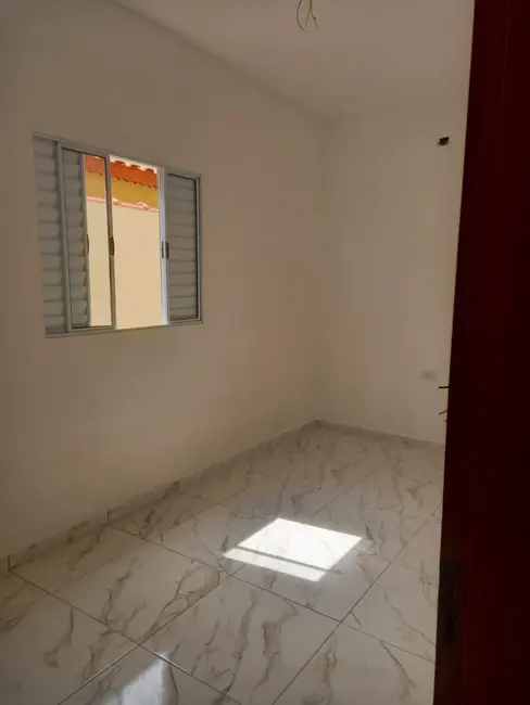 Casa com 2 quartos à venda, 80m2 em Itanhaem - SP - imagem 8 Foto 8 de Casa com 2 quartos à venda, 80m2 em Itanhaem - SP