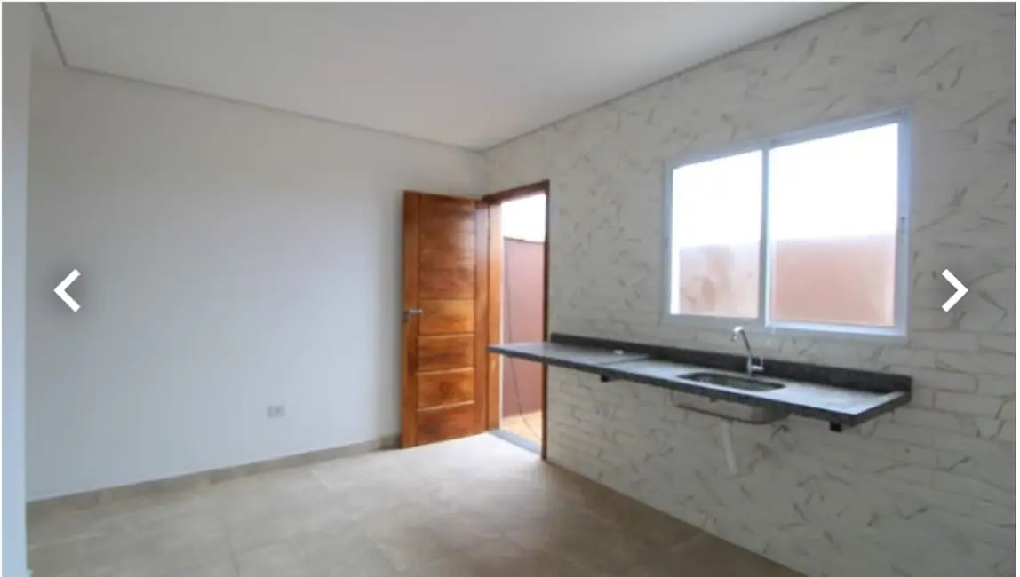 Foto 2 de Casa de Condomínio com 2 quartos à venda, 61m2 em Itanhaem - SP