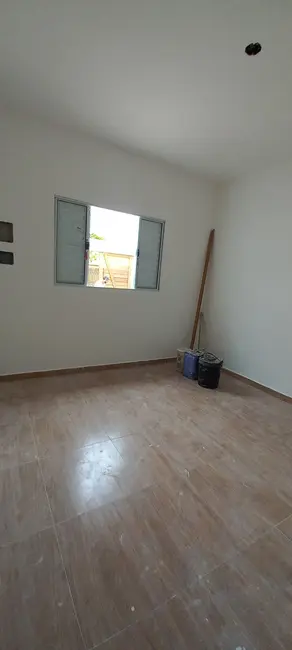 Foto 5 de Casa com 2 quartos à venda, 67m2 em Itanhaem - SP