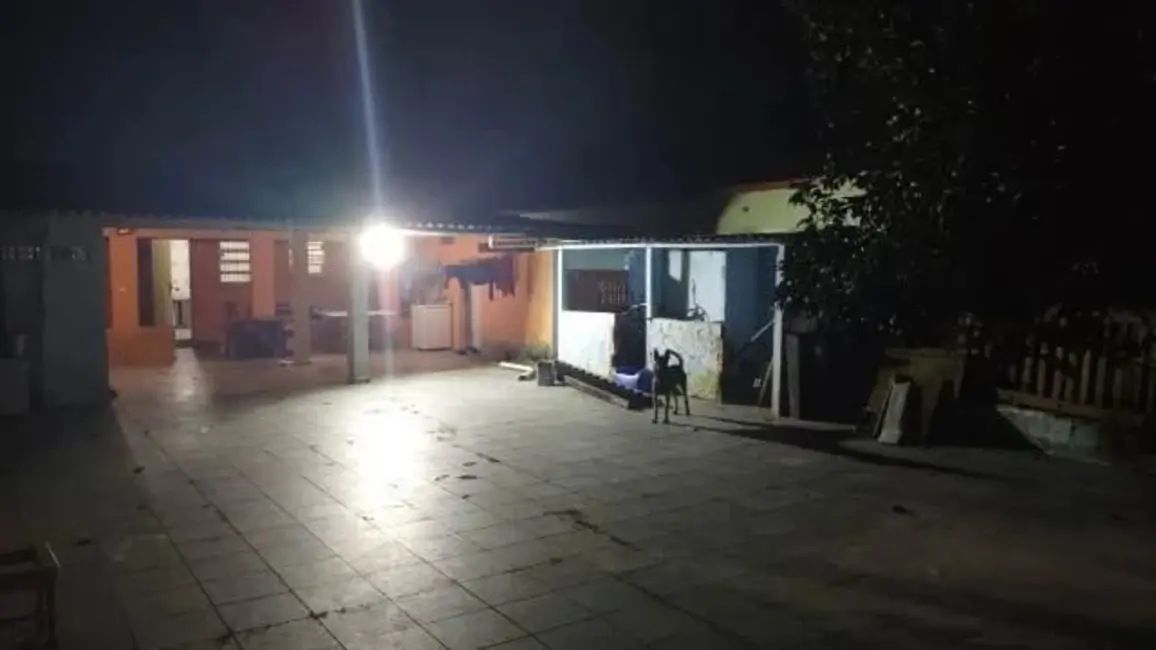 Foto 1 de Casa com 2 quartos à venda, 117m2 em Mongagua - SP