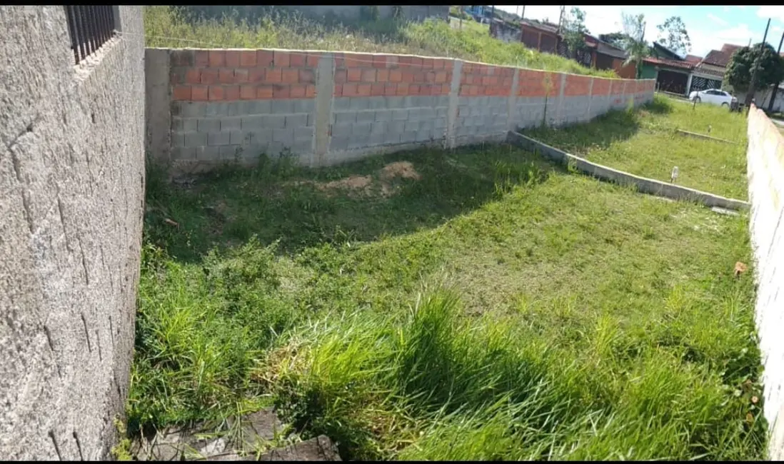 Foto 1 de Casa com 1 quarto à venda, 227m2 em Itanhaem - SP