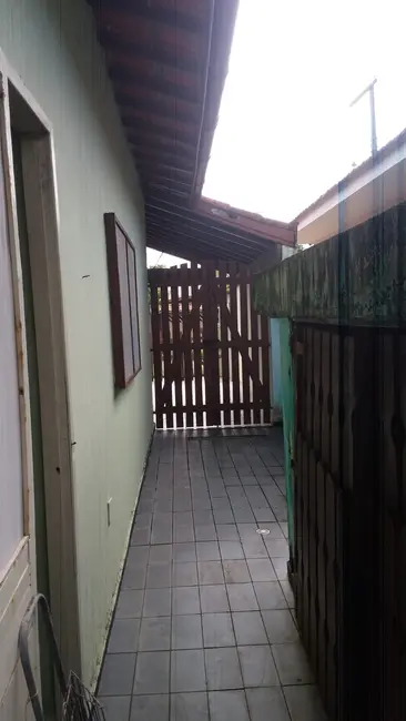 Casa com 2 quartos à venda, 92m2 em Peruibe - SP - imagem 4 Foto 4 de Casa com 2 quartos à venda, 92m2 em Peruibe - SP