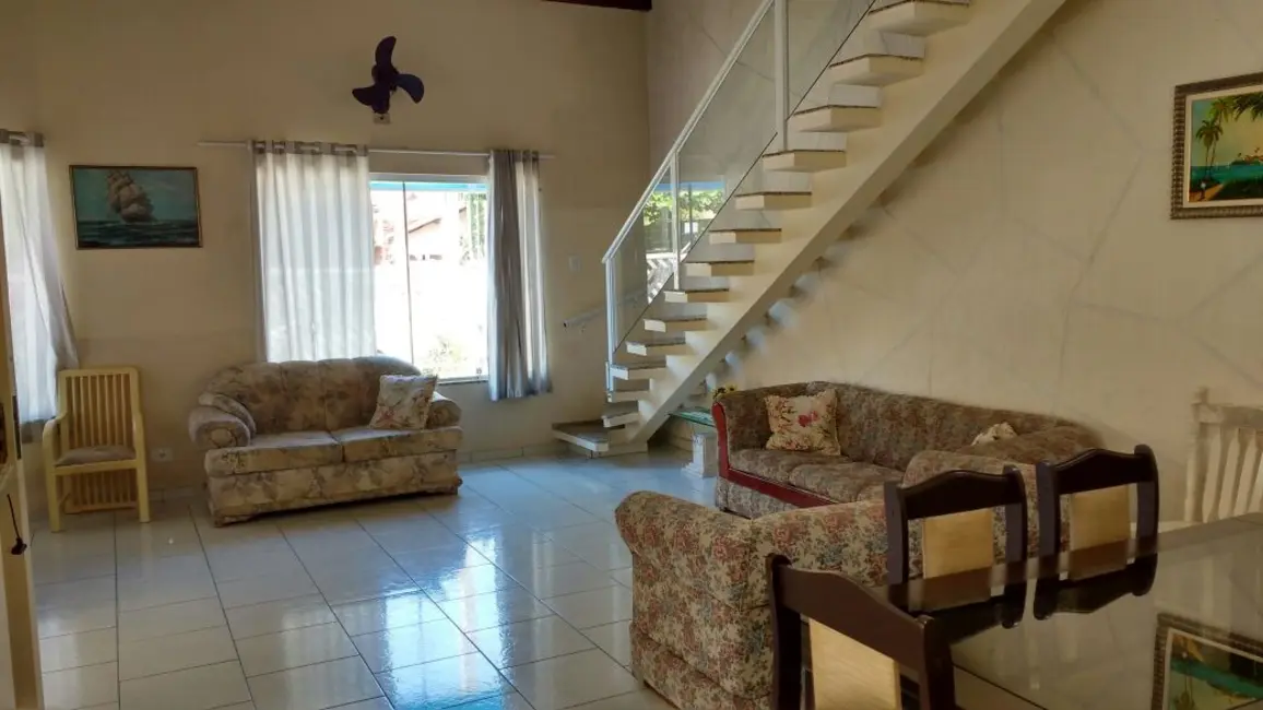 Foto 7 de Casa com 4 quartos à venda, 199m2 em Peruibe - SP