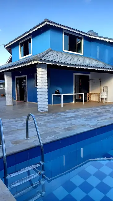 Casa com 4 quartos à venda, 180m2 em Peruibe - SP - imagem 3 Foto 3 de Casa com 4 quartos à venda, 180m2 em Peruibe - SP