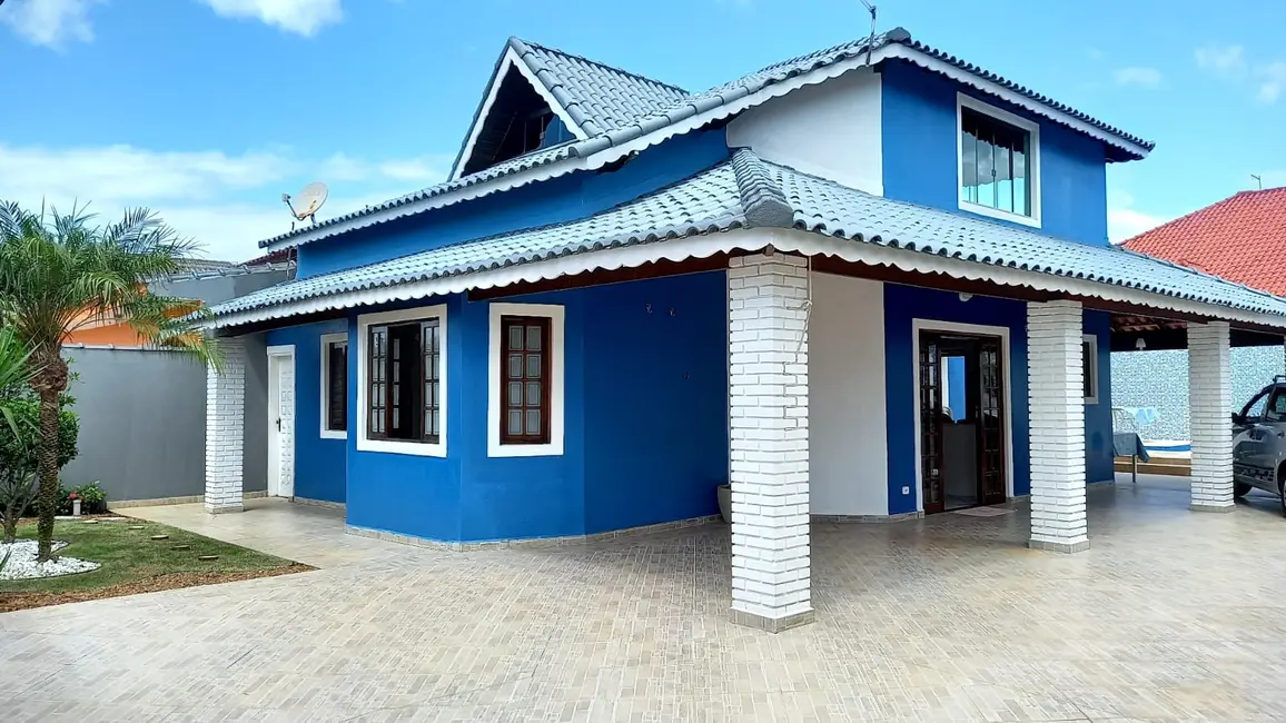 Foto 1 de Casa com 4 quartos à venda, 180m2 em Peruibe - SP