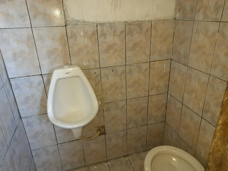 Sala Comercial com 1 quarto à venda, 250m2 em Itanhaem - SP - imagem 7 Foto 7 de Sala Comercial com 1 quarto à venda, 250m2 em Itanhaem - SP