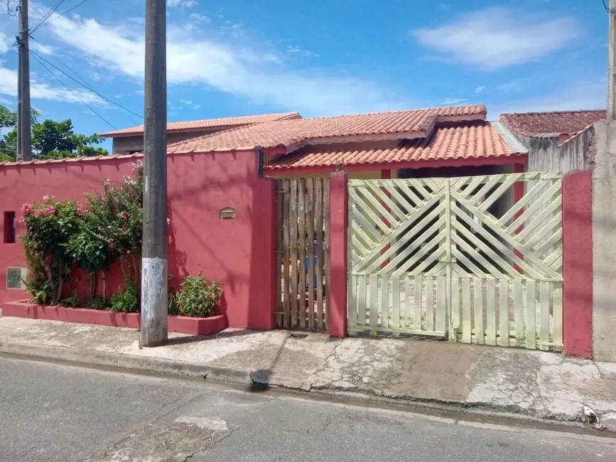 Foto 1 de Casa com 4 quartos à venda, 157m2 em Peruibe - SP