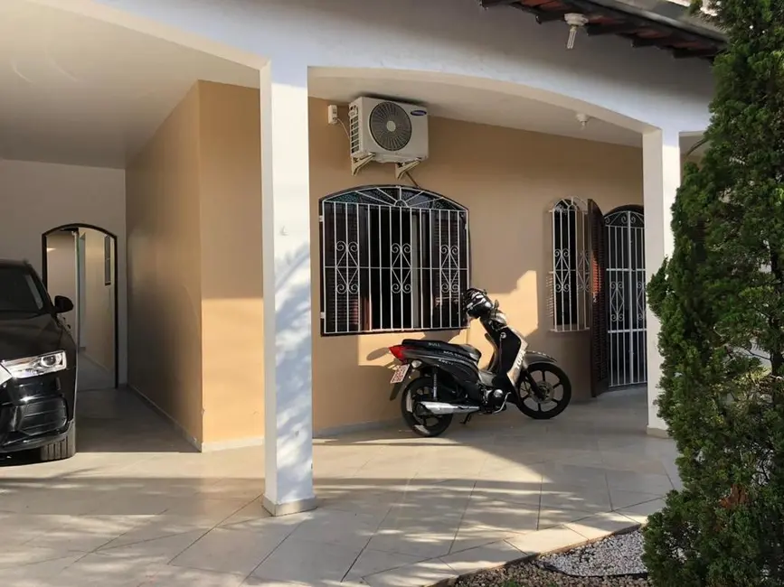 Foto 1 de Casa com 3 quartos à venda, 160m2 em Itanhaem - SP