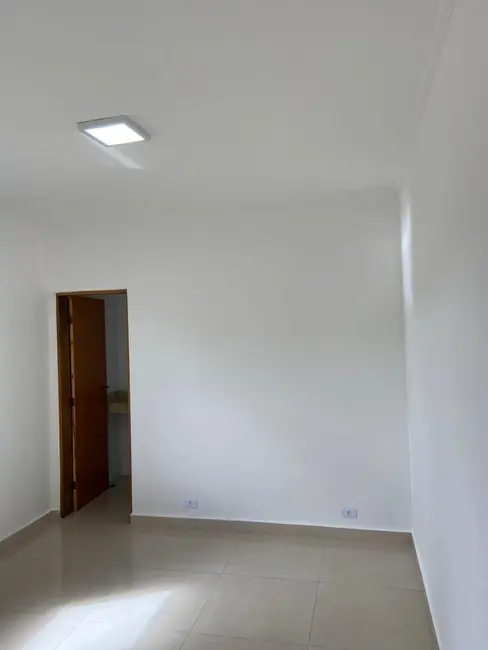 Casa com 2 quartos à venda, 84m2 em Itanhaem - SP - imagem 6 Foto 6 de Casa com 2 quartos à venda, 84m2 em Itanhaem - SP