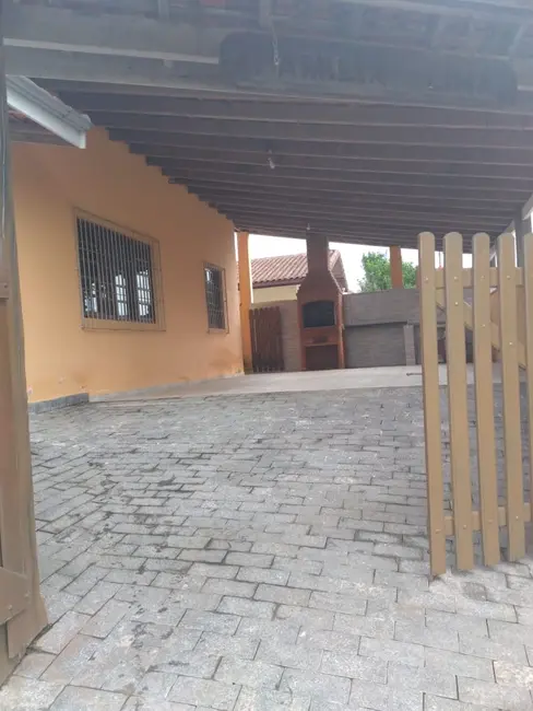 Foto 2 de Casa com 1 quarto à venda, 86m2 em Peruibe - SP