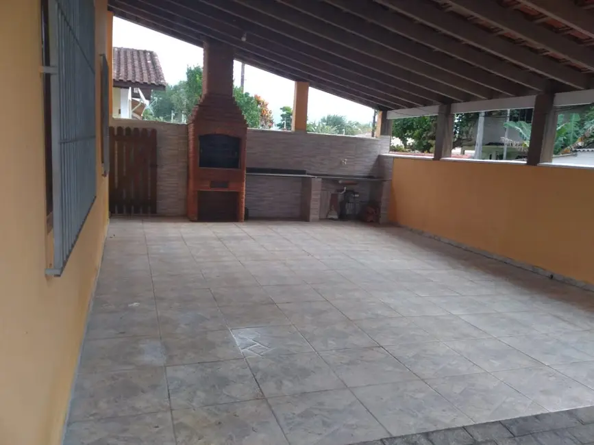 Foto 3 de Casa com 1 quarto à venda, 86m2 em Peruibe - SP