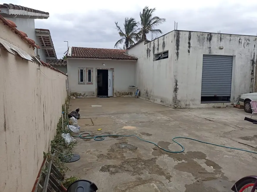 Foto 3 de Casa com 2 quartos à venda, 51m2 em Itanhaem - SP