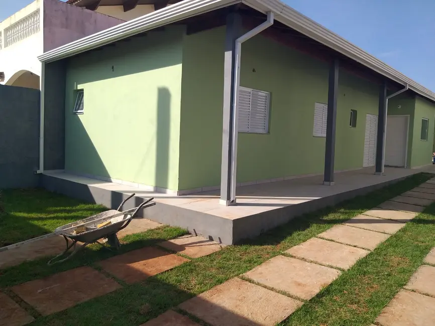 Foto 2 de Casa com 3 quartos à venda, 136m2 em Peruibe - SP