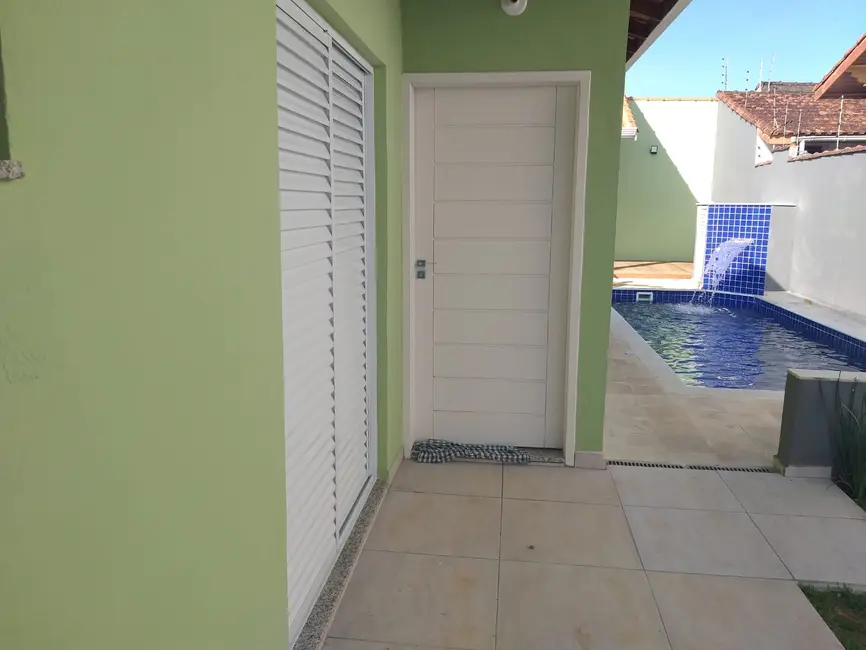 Casa com 3 quartos à venda, 136m2 em Peruibe - SP - imagem 6 Foto 6 de Casa com 3 quartos à venda, 136m2 em Peruibe - SP