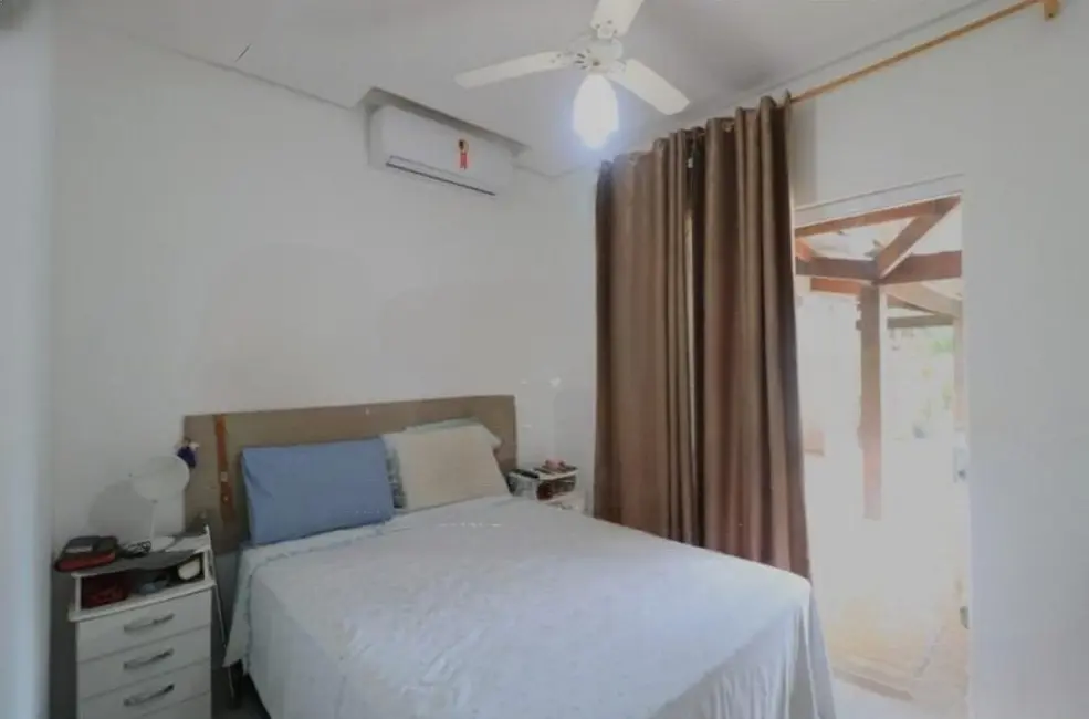 Casa com 3 quartos à venda, 200m2 em Peruibe - SP - imagem 8 Foto 8 de Casa com 3 quartos à venda, 200m2 em Peruibe - SP