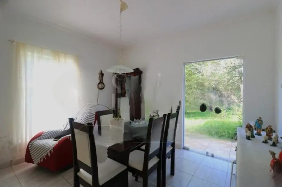 Casa com 3 quartos à venda, 200m2 em Peruibe - SP - imagem 3 Foto 3 de Casa com 3 quartos à venda, 200m2 em Peruibe - SP