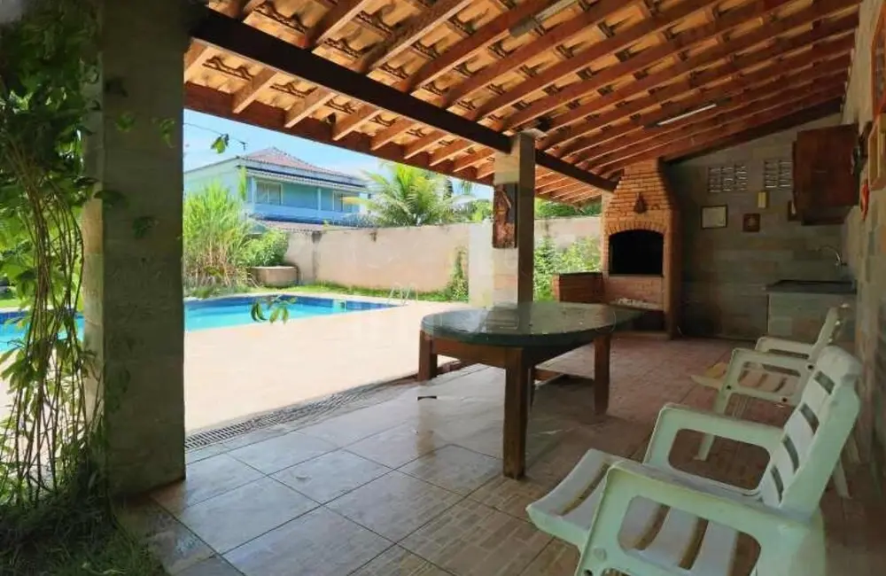 Casa com 3 quartos à venda, 120m2 em Peruibe - SP - imagem 5 Foto 5 de Casa com 3 quartos à venda, 120m2 em Peruibe - SP