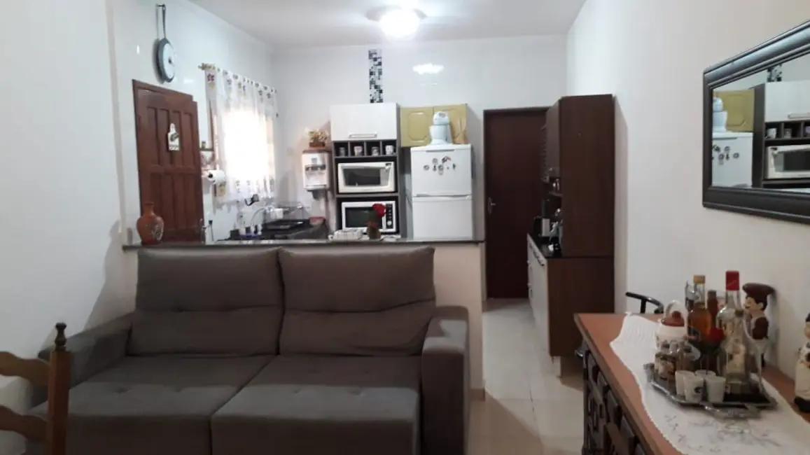 Foto 3 de Casa com 2 quartos à venda, 65m2 em Itanhaem - SP