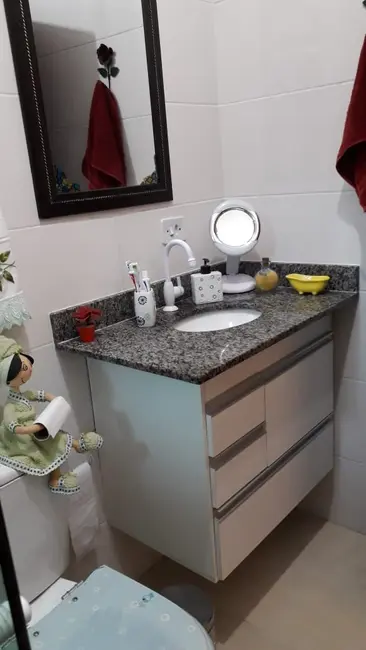 Foto 9 de Casa com 2 quartos à venda, 65m2 em Itanhaem - SP