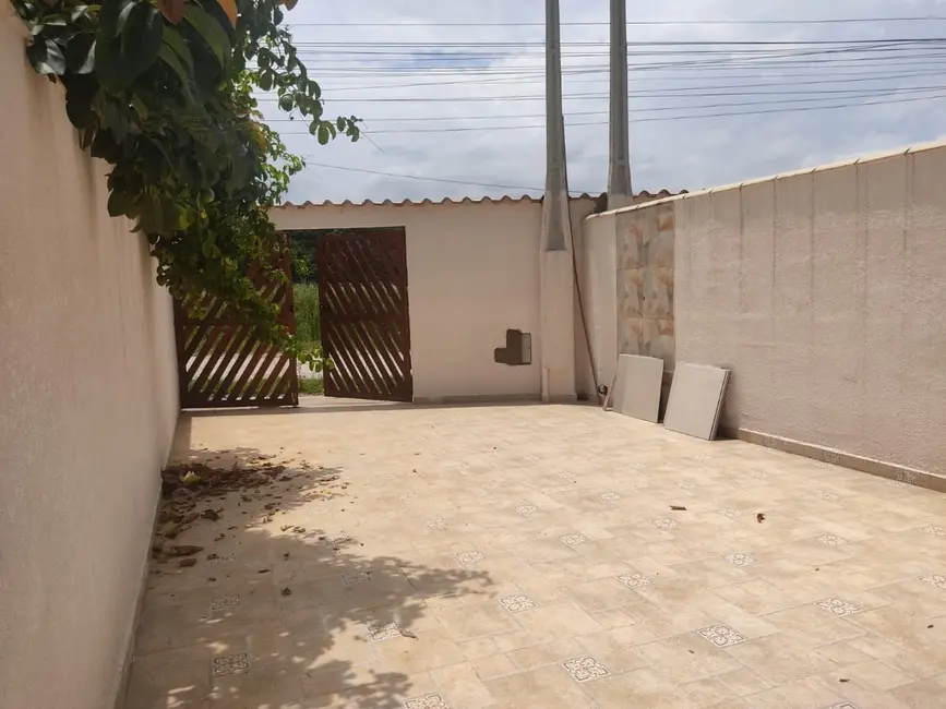 Foto 5 de Casa com 2 quartos à venda, 150m2 em Itanhaem - SP