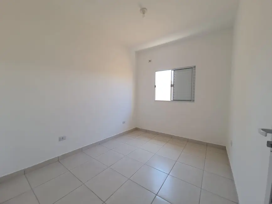 Foto 8 de Casa com 2 quartos à venda, 72m2 em Itanhaem - SP