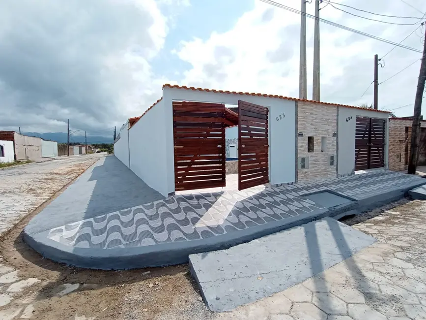 Foto 1 de Casa com 2 quartos à venda, 82m2 em Mongagua - SP