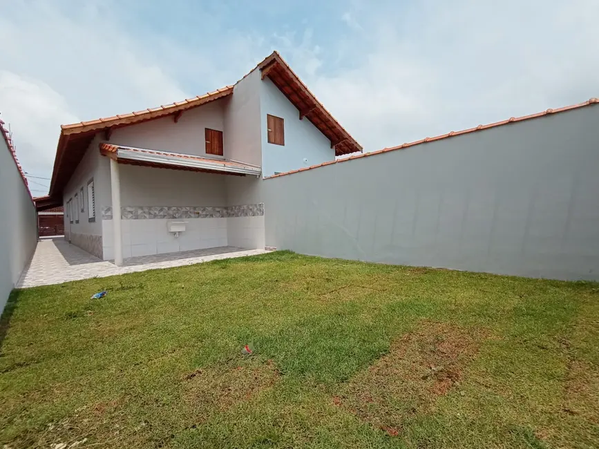 Foto 9 de Casa com 2 quartos à venda, 82m2 em Mongagua - SP