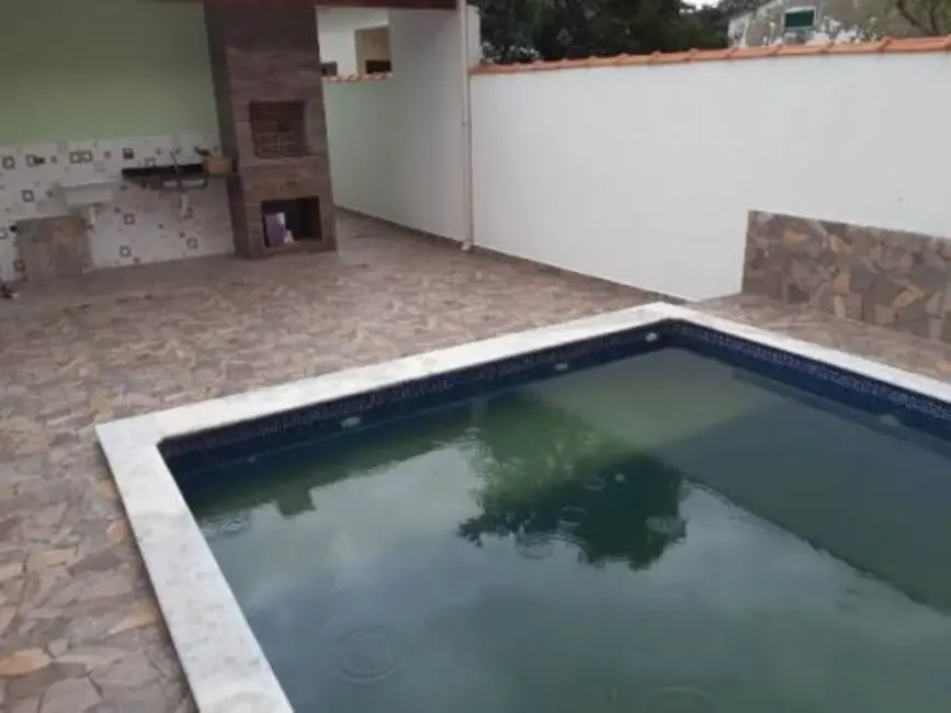 Foto 9 de Casa com 2 quartos à venda, 66m2 em Itanhaem - SP