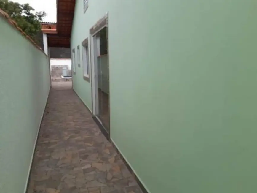 Foto 4 de Casa com 2 quartos à venda, 66m2 em Itanhaem - SP