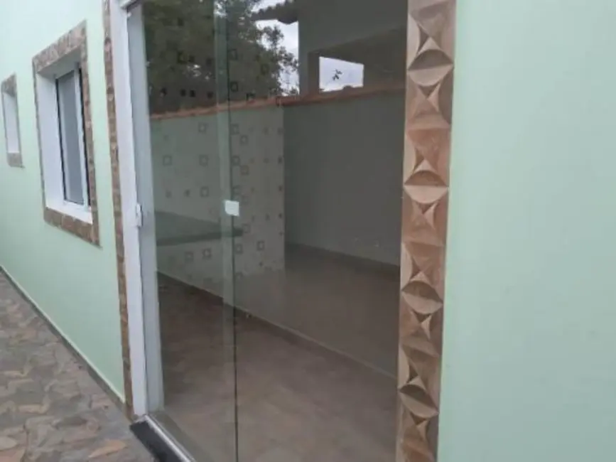 Foto 3 de Casa com 2 quartos à venda, 66m2 em Itanhaem - SP