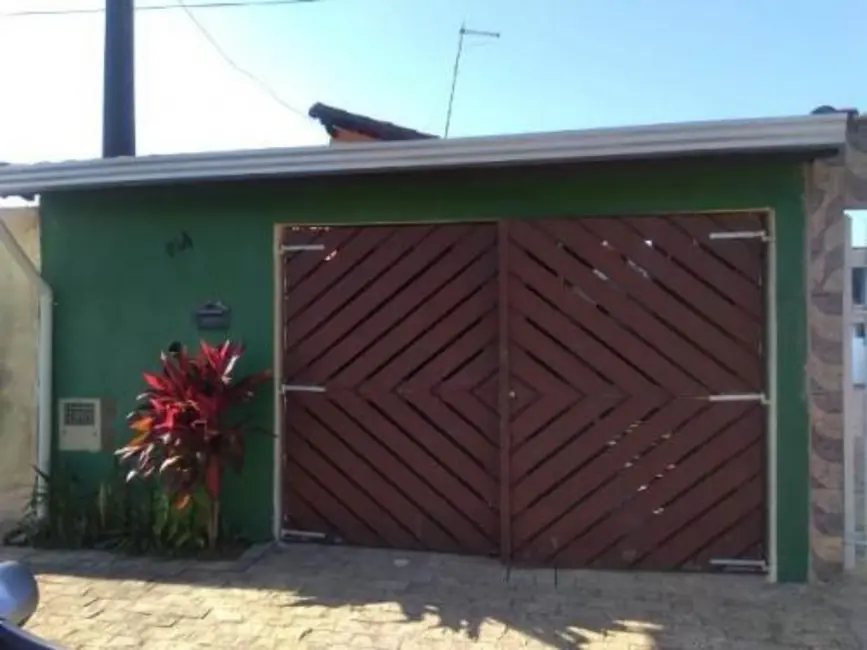 Foto 1 de Casa com 2 quartos à venda, 120m2 em Itanhaem - SP