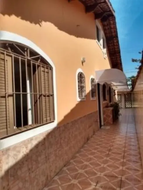 Foto 2 de Casa com 3 quartos à venda, 70m2 em Itanhaem - SP