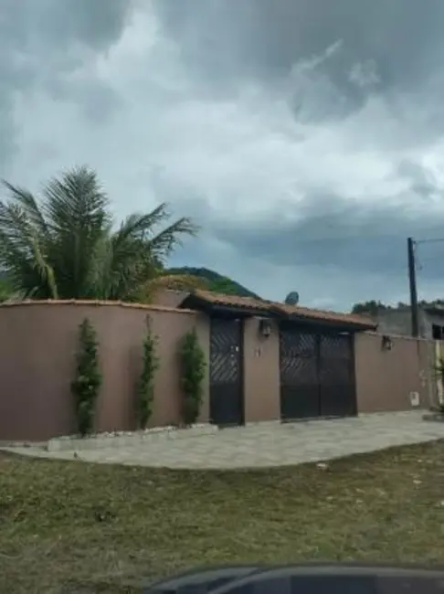 Foto 2 de Casa com 3 quartos à venda, 86m2 em Itanhaem - SP