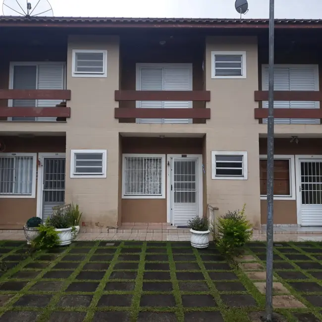 Foto 5 de Casa com 2 quartos à venda, 89m2 em Itanhaem - SP