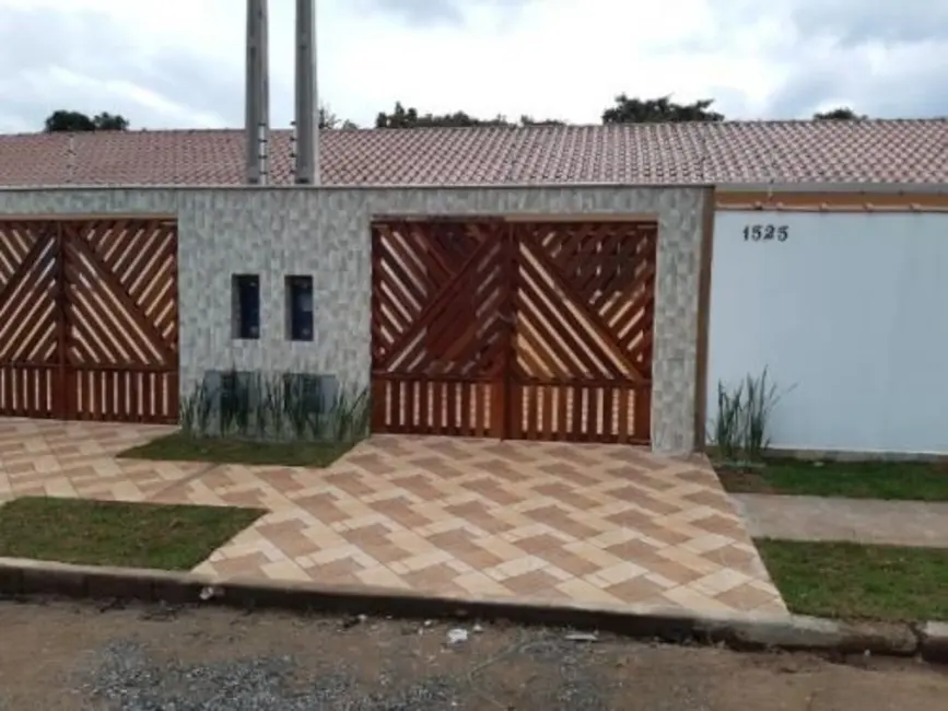 Casa com 2 quartos à venda, 73m2 em Itanhaem - SP - imagem 1 Foto 1 de Casa com 2 quartos à venda, 73m2 em Itanhaem - SP