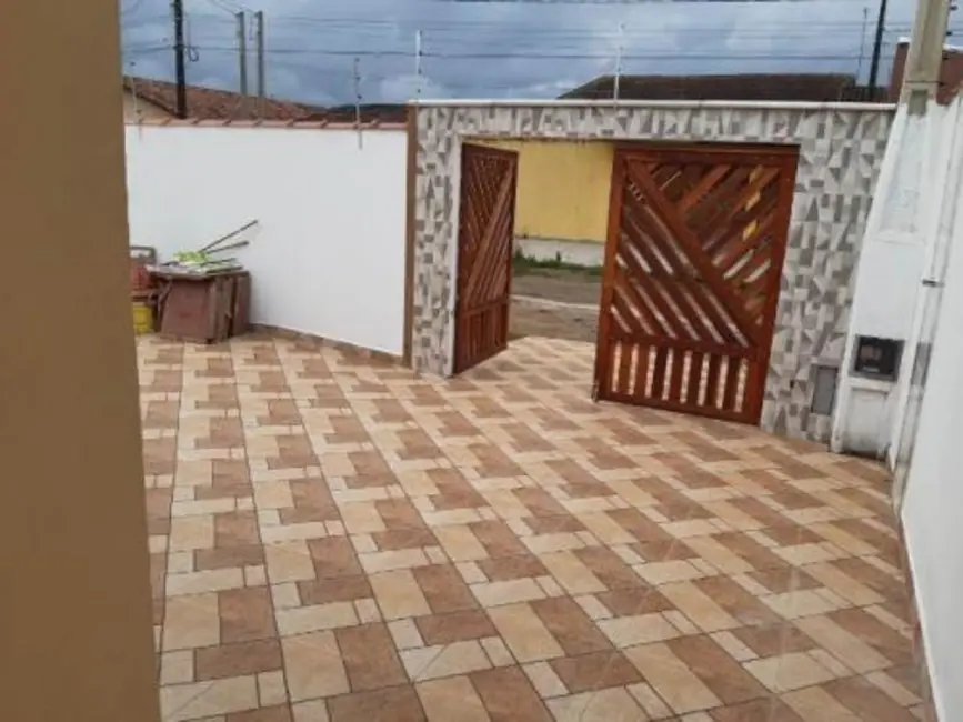 Casa com 2 quartos à venda, 73m2 em Itanhaem - SP - imagem 9 Foto 9 de Casa com 2 quartos à venda, 73m2 em Itanhaem - SP